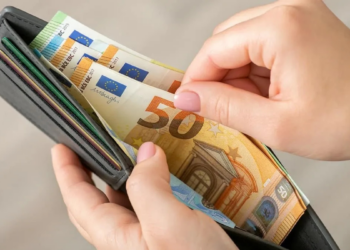 La déclaration de la monnaie en Algérie évolue avec de nouvelles modalités applicables aux voyageurs à l’entrée et à la sortie du territoire.